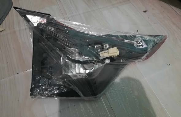 Toyota Rush Tail Light (INNER)